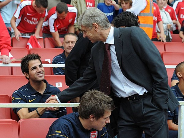 Vì sao Wenger vứt bỏ cơ hội mua lại Fabregas?