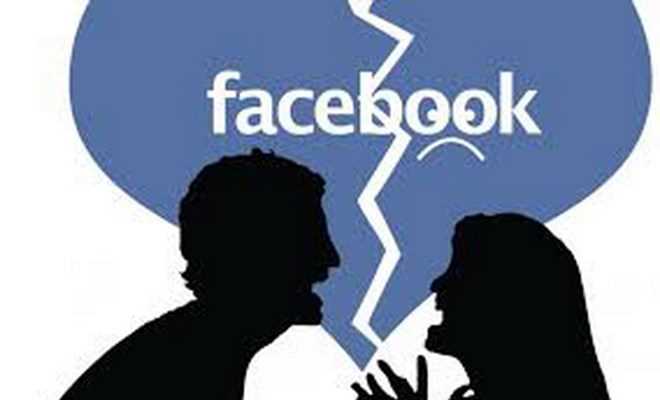 Facebook thừa nhận sống ảo có thể làm tổn thương quan hệ thực Facebook thừa nhận sống ảo có thể làm tổn thương quan hệ thực