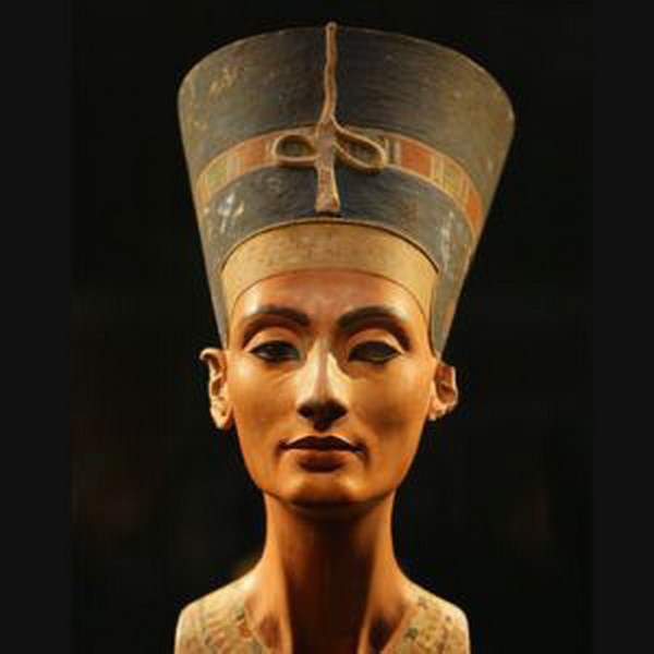 famousbuststatueofnefertiti.jpg