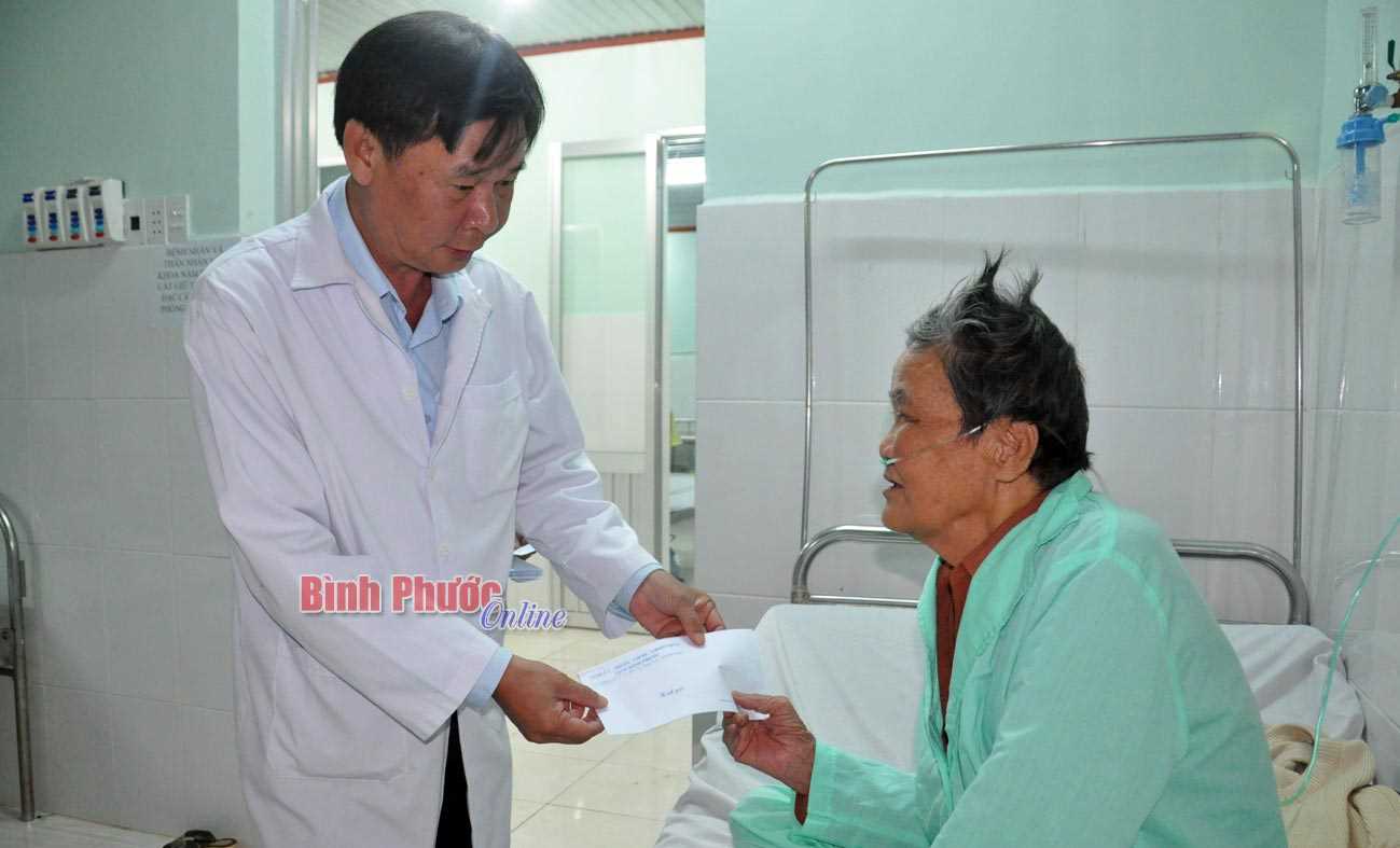 Đón tết ở bệnh viện Đón tết ở bệnh viện