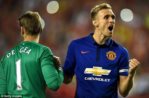 Hạ Inter trên chấm luân lưu, M.U của Van Gaal vẫn bất bại