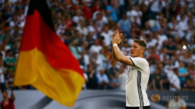 Bastian Schweinsteiger trở lại, tuyển Đức đánh bại Hungary