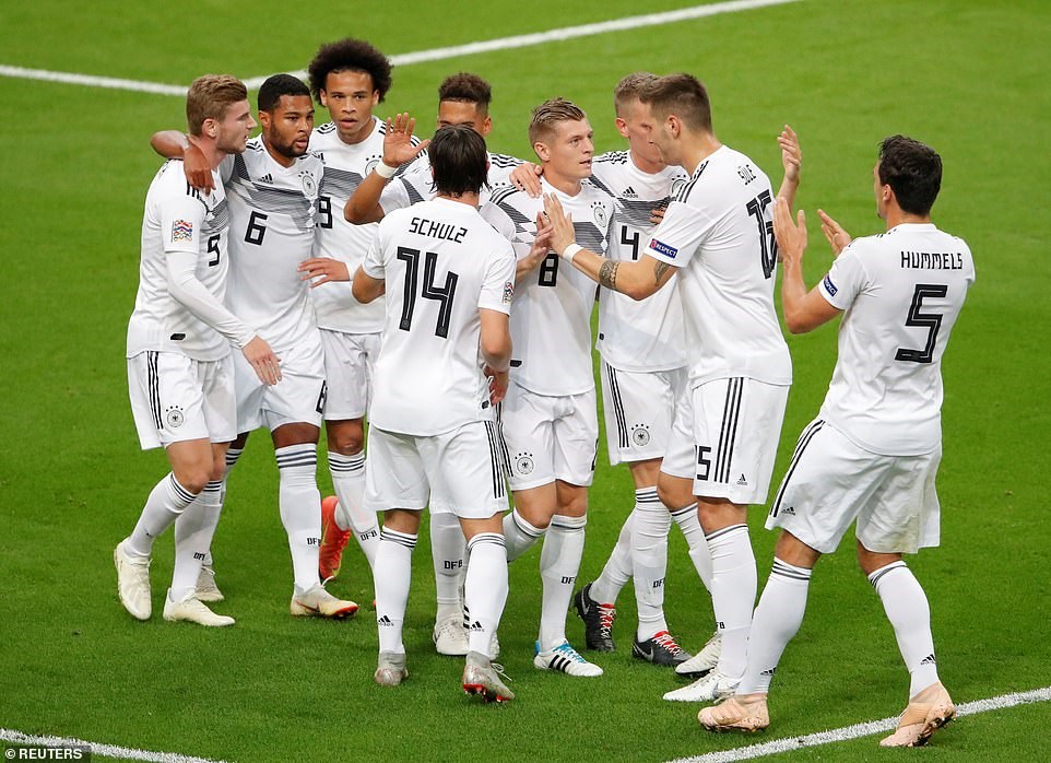 francebeatgermany718102018030935.jpg