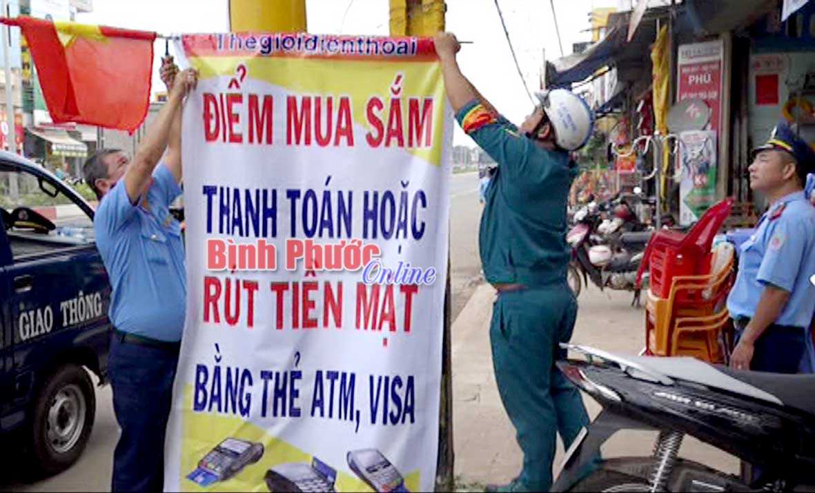 Chơn Thành tăng cường xử lý quảng cáo, rao vặt trái phép Chơn Thành tăng cường xử lý quảng cáo, rao vặt trái phép