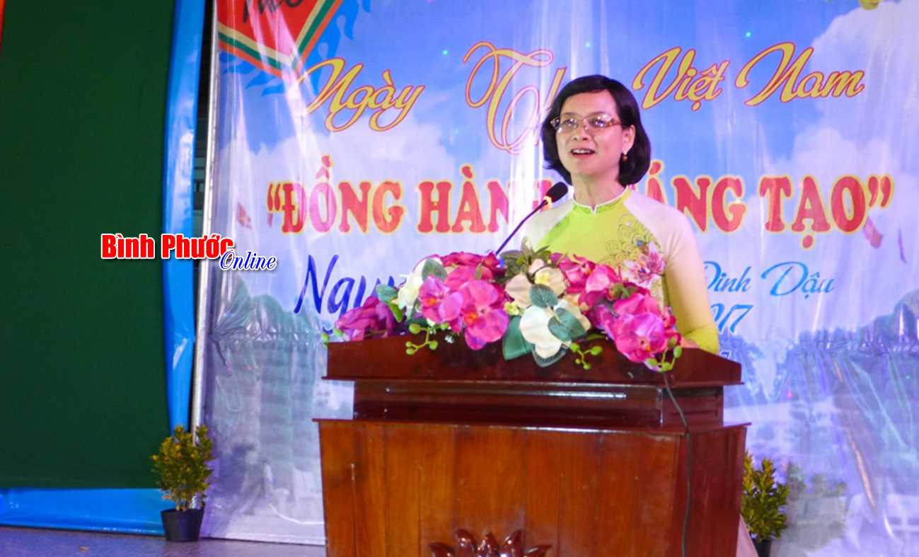 Đêm thơ Nguyên tiêu lần thứ 15: “Đồng hành và sáng tạo” Đêm thơ Nguyên tiêu lần thứ 15: “Đồng hành và sáng tạo”