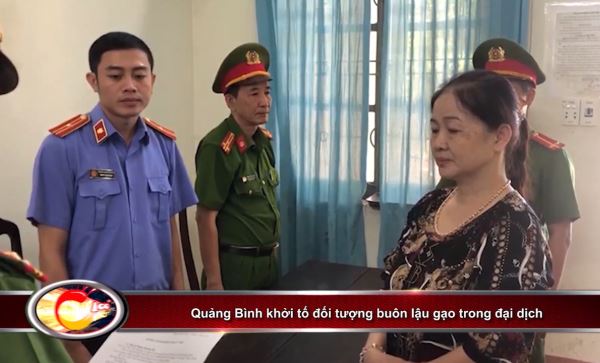Bản tin 100 độ ngày 15-7: Khởi tố giám đốc buôn lậu gạo qua biên giới trong dịch Covid-19 Bản tin 100 độ ngày 15-7: Khởi tố giám đốc buôn lậu gạo qua biên giới trong dịch Covid-19