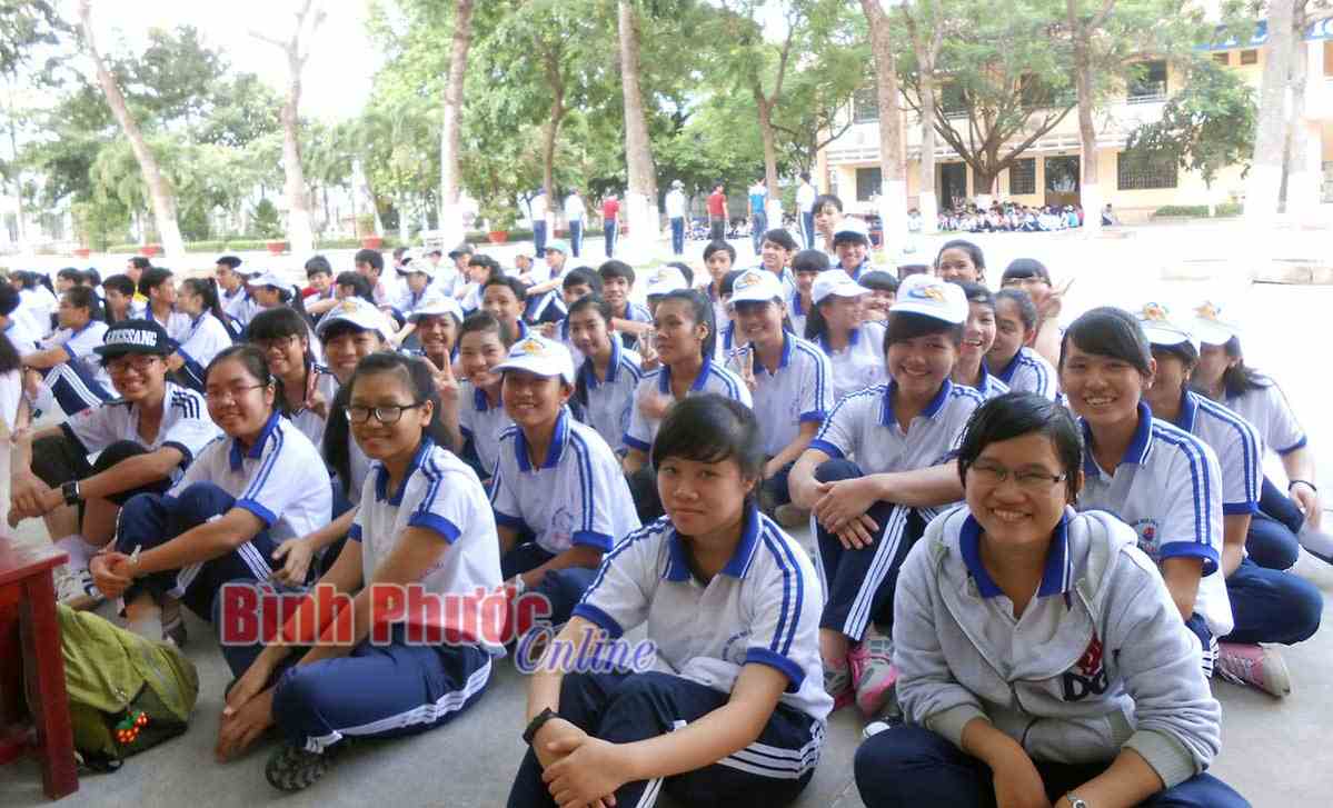 Học sinh Bình Phước vẫn đi học bình thường, chỉ nghỉ khi cần thiết Học sinh Bình Phước vẫn đi học bình thường, chỉ nghỉ khi cần thiết