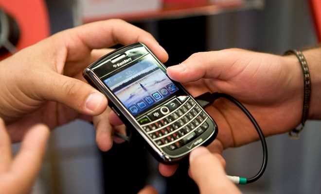 Thị phần của BlackBerry trên thị trường điện thoại chính thức về 0%