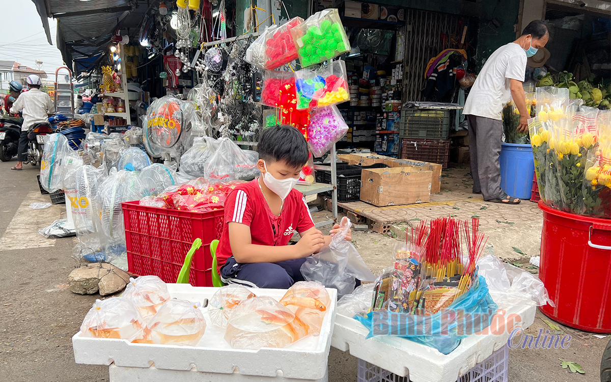 ghi_nhan_cho_ca_cung_ong_tao_9_10273625012022.jpg