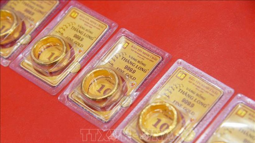 Giá vàng sáng 7-3 lập đỉnh mới