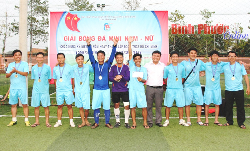 giaibongda2.jpg