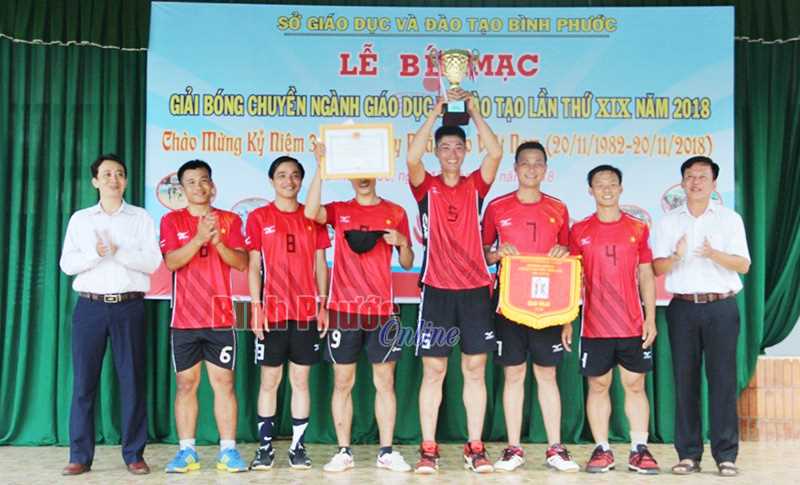 THPT Phước Bình nhất bóng chuyền nam ngành GD-ĐT tỉnh
