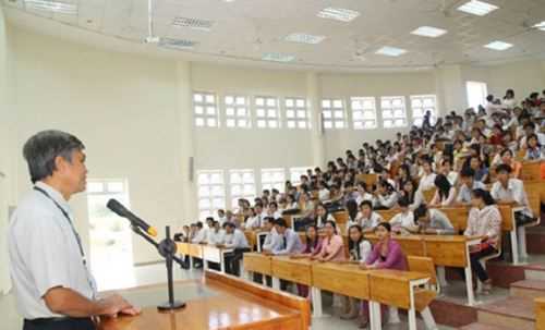 Điều kiện xét thăng hạng viên chức trong trường đại học công lập