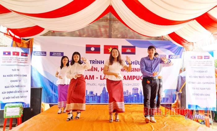 Giao lưu tuổi trẻ ba nước Đông Dương năm 2020