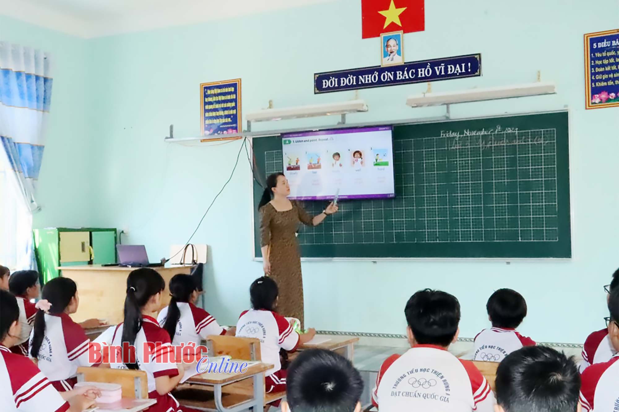 Giáo dục vùng biên vượt khó