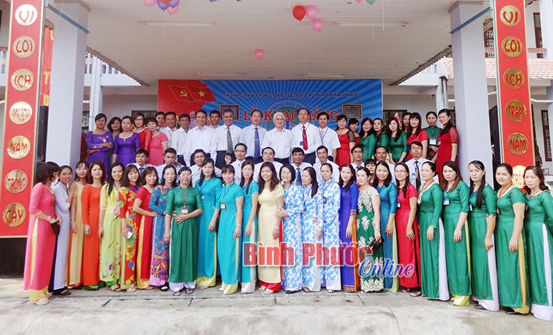 Các tiêu chí để đạt chuẩn hiệu trưởng trường phổ thông Các tiêu chí để đạt chuẩn hiệu trưởng trường phổ thông