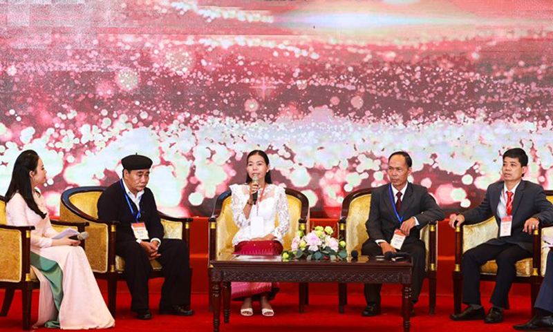 gin_giu_hoa_binh_231122g_15385727112022.jpg