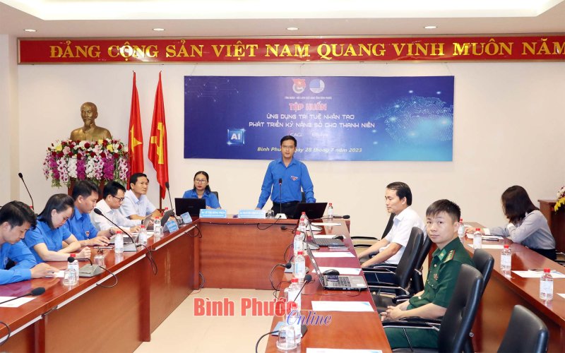 Giúp thanh niên có trợ lý ảo