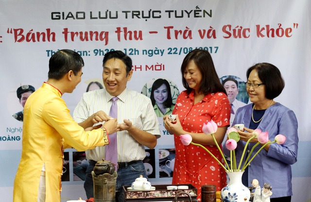 gltt-alobacsi-minh-long-nghe-nhan-hoang-anh-suong-4-150366228888208092017103953.jpg