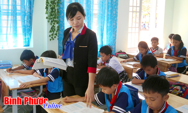 Gương sáng cô giáo Dương Thị Hương Trà Gương sáng cô giáo Dương Thị Hương Trà