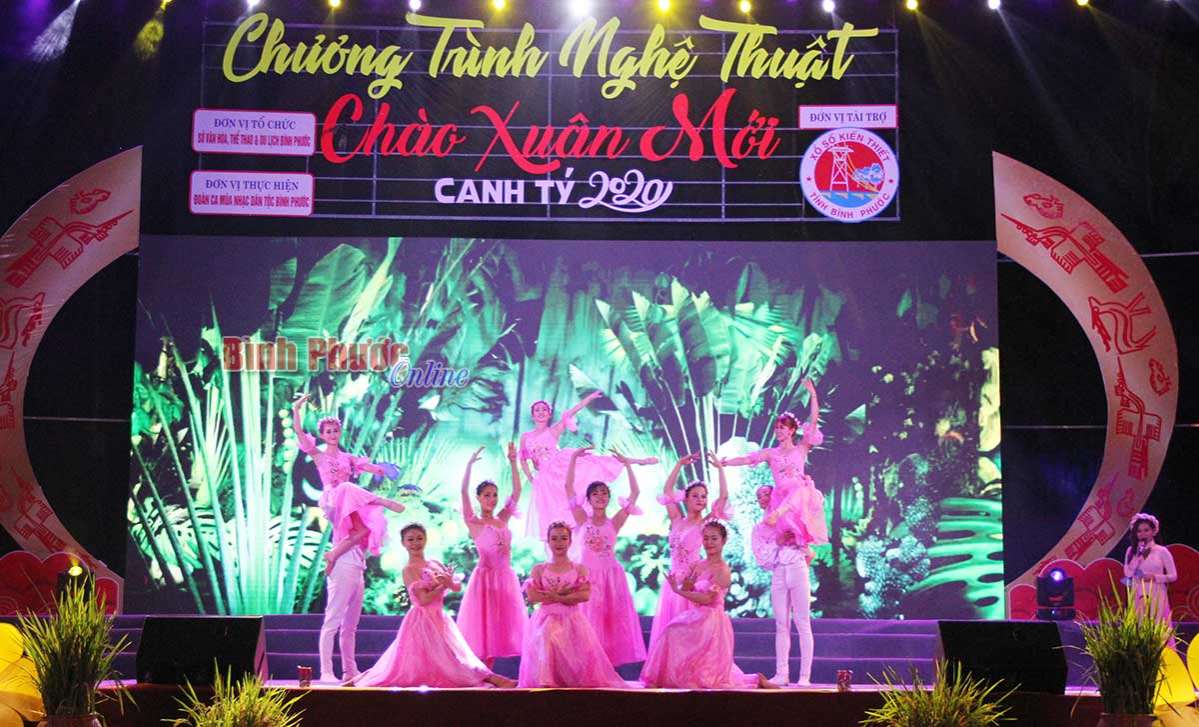 Đặc sắc chương trình nghệ thuật "Chào xuân mới" Đặc sắc chương trình nghệ thuật "Chào xuân mới"