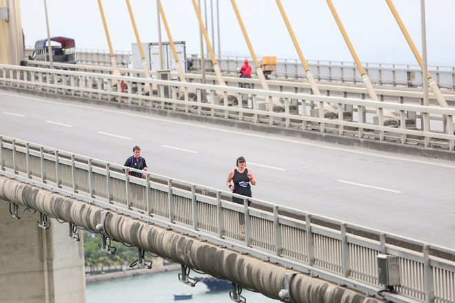 halongbayheritagemarathon10126112017072445.jpg