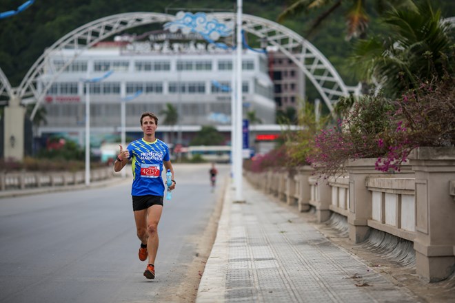 halongbayheritagemarathon7126112017072445.jpg