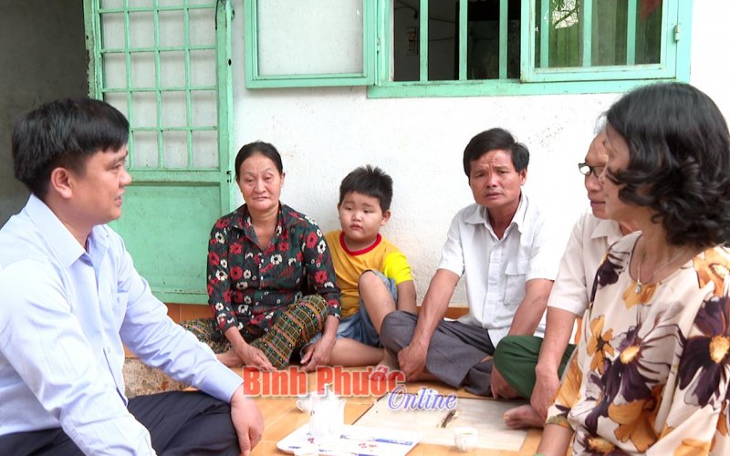 Hạnh phúc là được giúp đỡ người khác