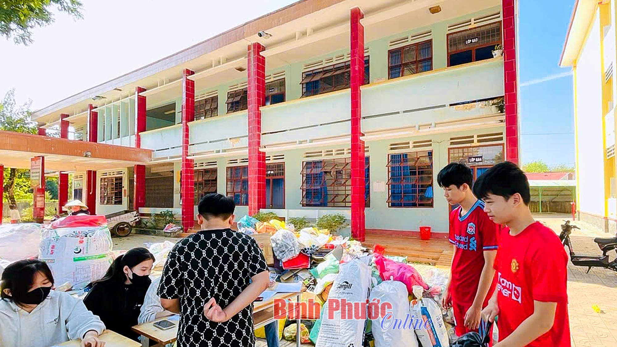 Hạnh phúc đến từ sự cho đi… Hạnh phúc đến từ sự cho đi…