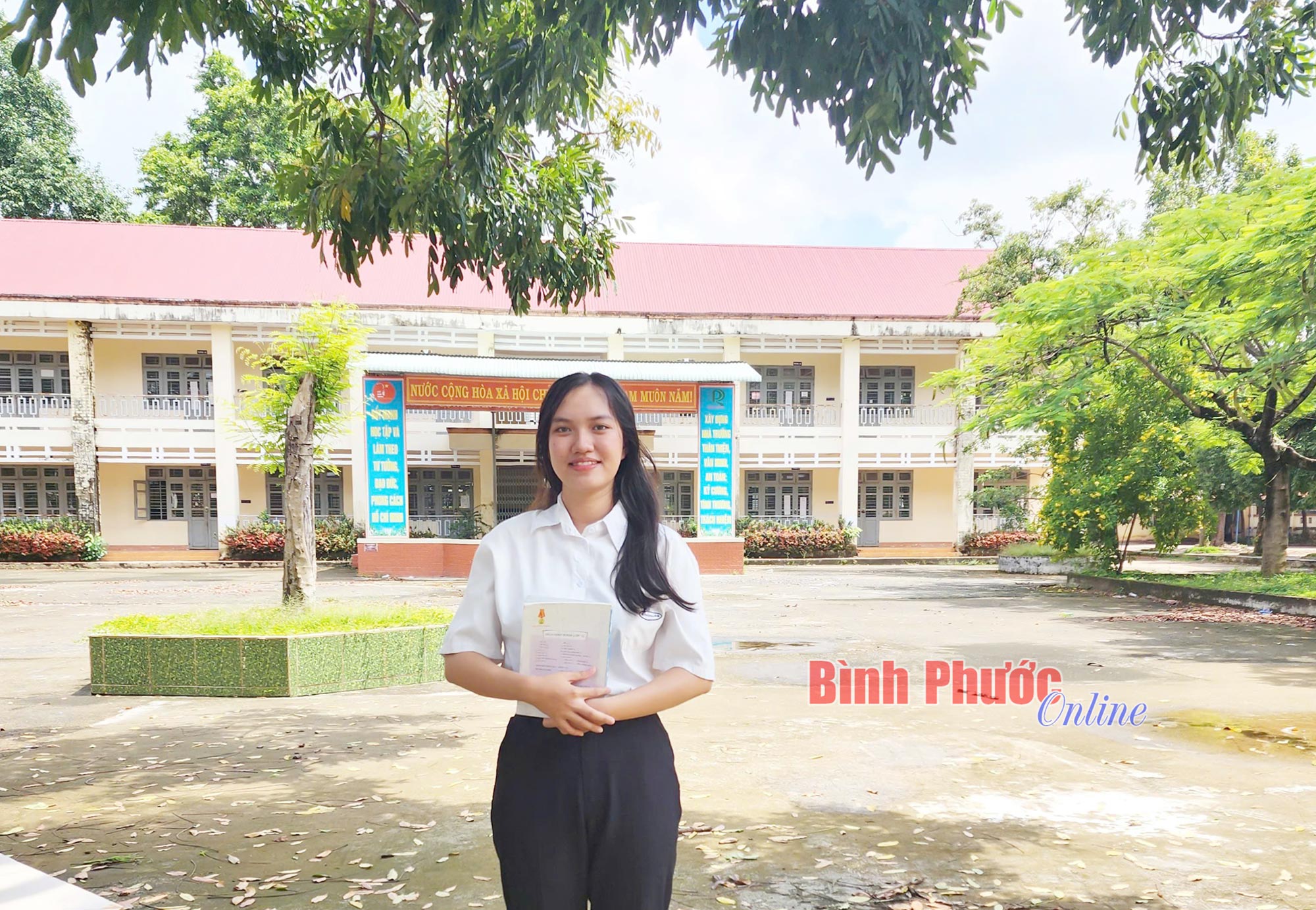 Hành trình chạm tới ước mơ Hành trình chạm tới ước mơ