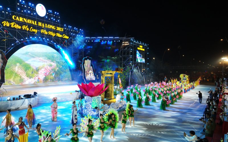Hấp dẫn du lịch Quảng Ninh