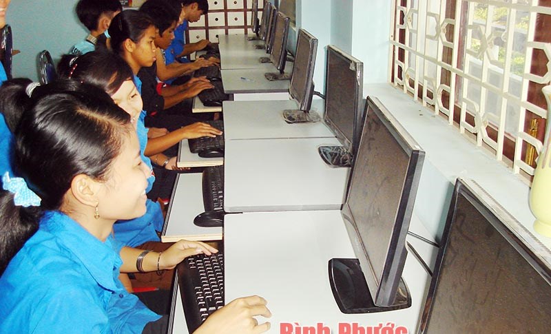 Hãy ứng xử có văn hóa với thông tin trên mạng xã hội Hãy ứng xử có văn hóa với thông tin trên mạng xã hội