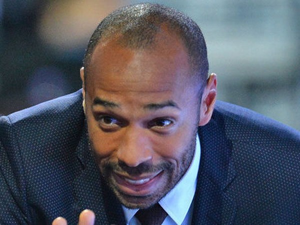 Thierry Henry chỉ cách giúp Arsenal hạ nhà vô địch Barcelona