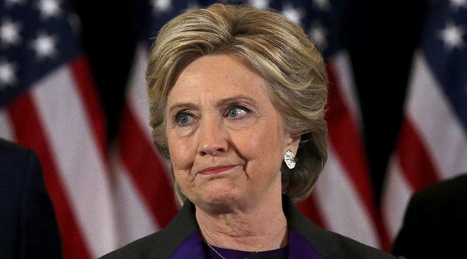 Bà Clinton suýt khóc khi phát biểu sau thất bại trước ông Trump Bà Clinton suýt khóc khi phát biểu sau thất bại trước ông Trump