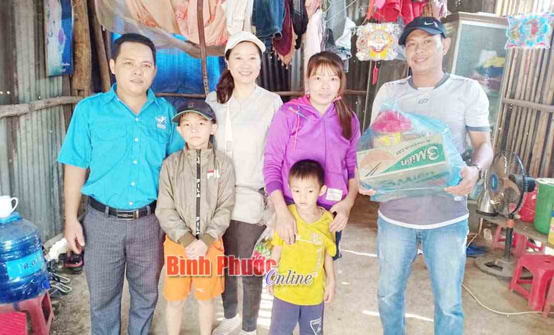 Tân Lợi phát huy sức mạnh đoàn kết toàn dân Tân Lợi phát huy sức mạnh đoàn kết toàn dân
