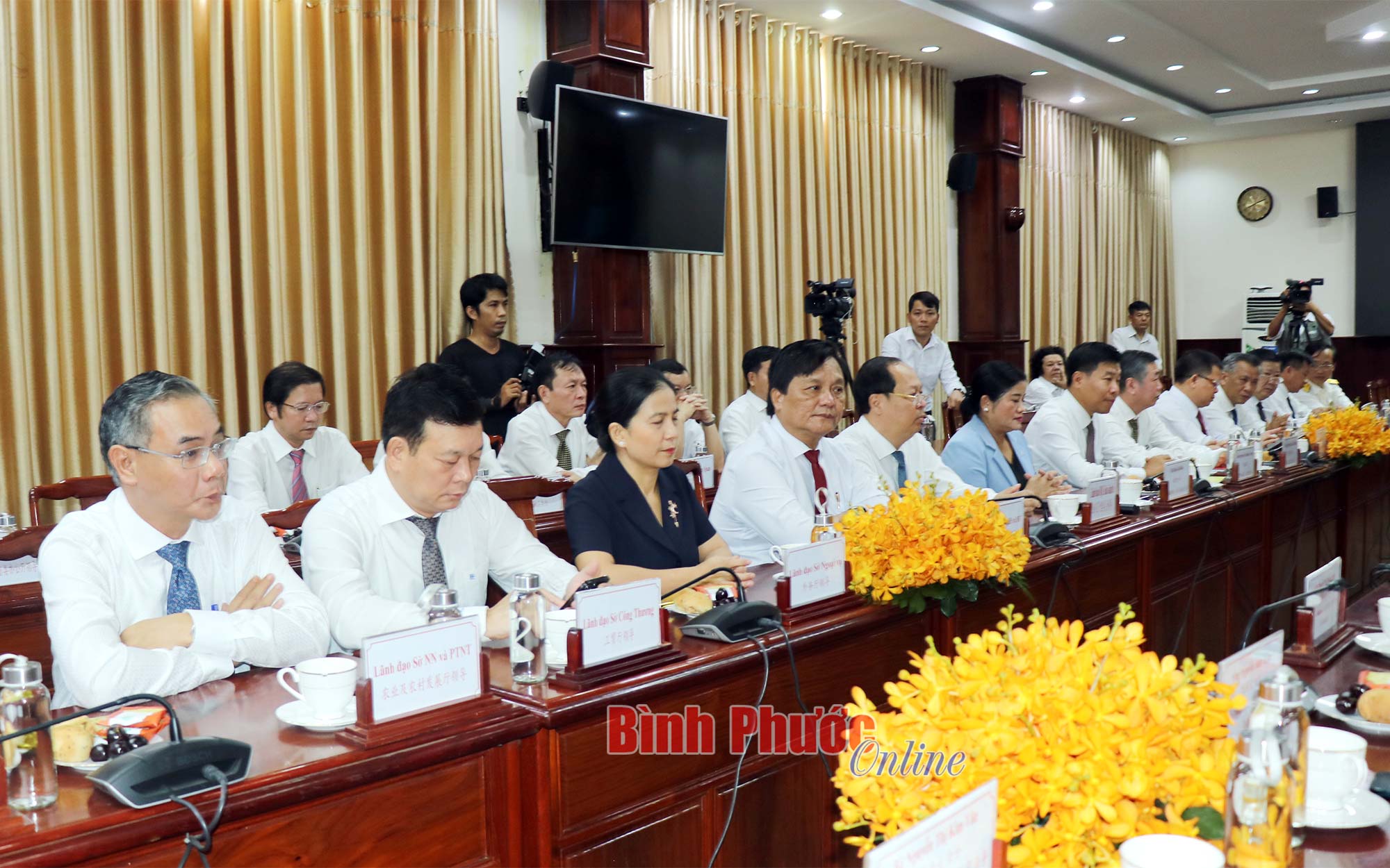 hinh_3_trao_chung_nhan_09220911092023.jpg