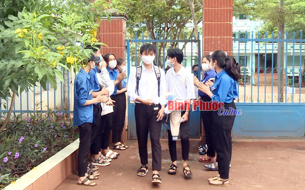 hinh_3_vo_tay_16532307072021.jpg