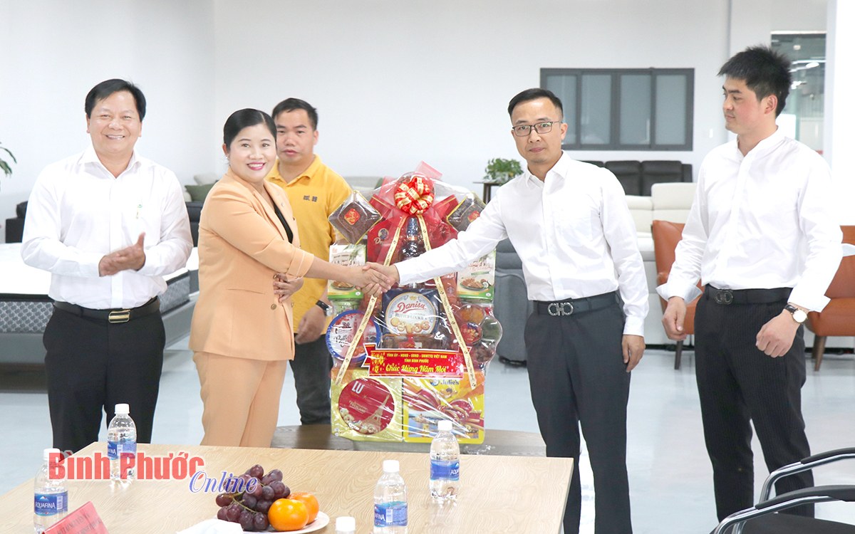 hinh_5_6_tet_12262827012023.jpg