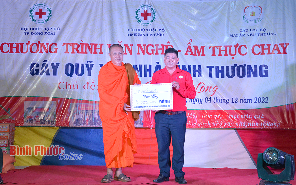 hinh_7_btc_tri_an_cac_to_chuc_ca_nhan_20050204122022.jpg