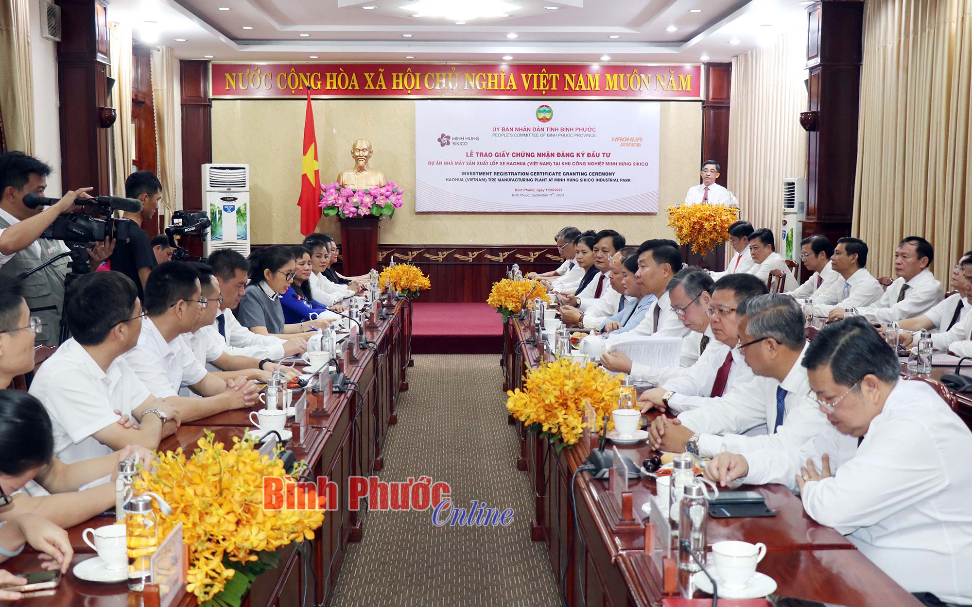 hinh_8_trao_chung_nhan_09133411092023.jpg