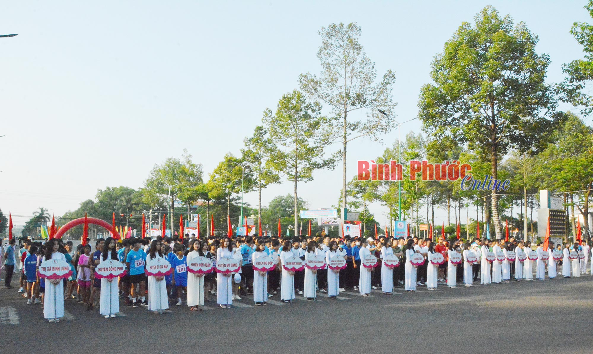 hinh_cac_vdv_du_ngay_olympic_000_09491826032023.jpg