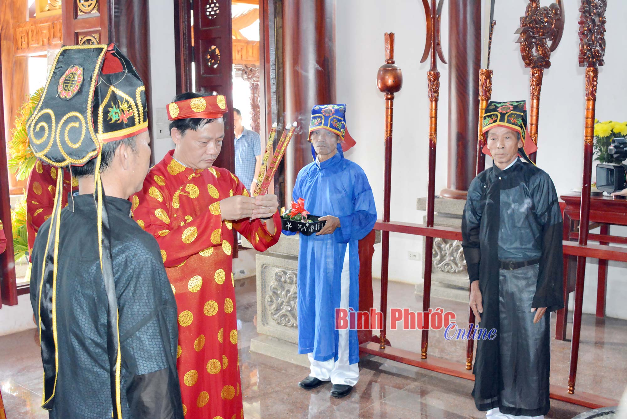 hinh_chu_te_dang_huong_09261329042023.jpg
