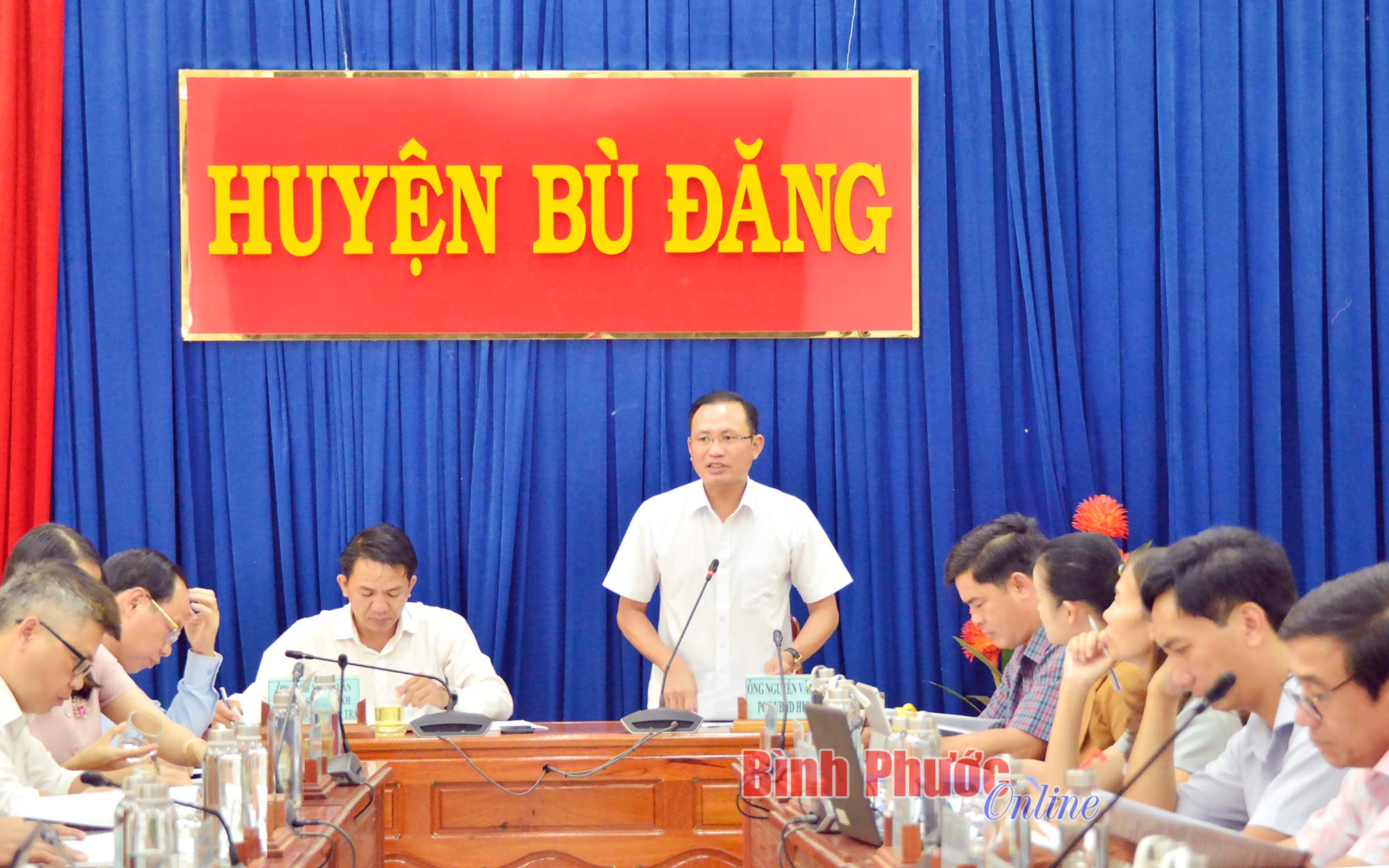hinh_ngvan_luu_phat_bieu_16420111042023.jpg