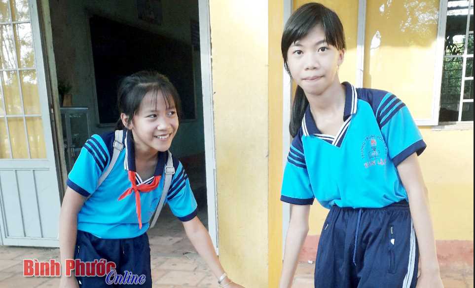 Trường THCS Tân Lập “phân loại rác thải” thành công Trường THCS Tân Lập “phân loại rác thải” thành công