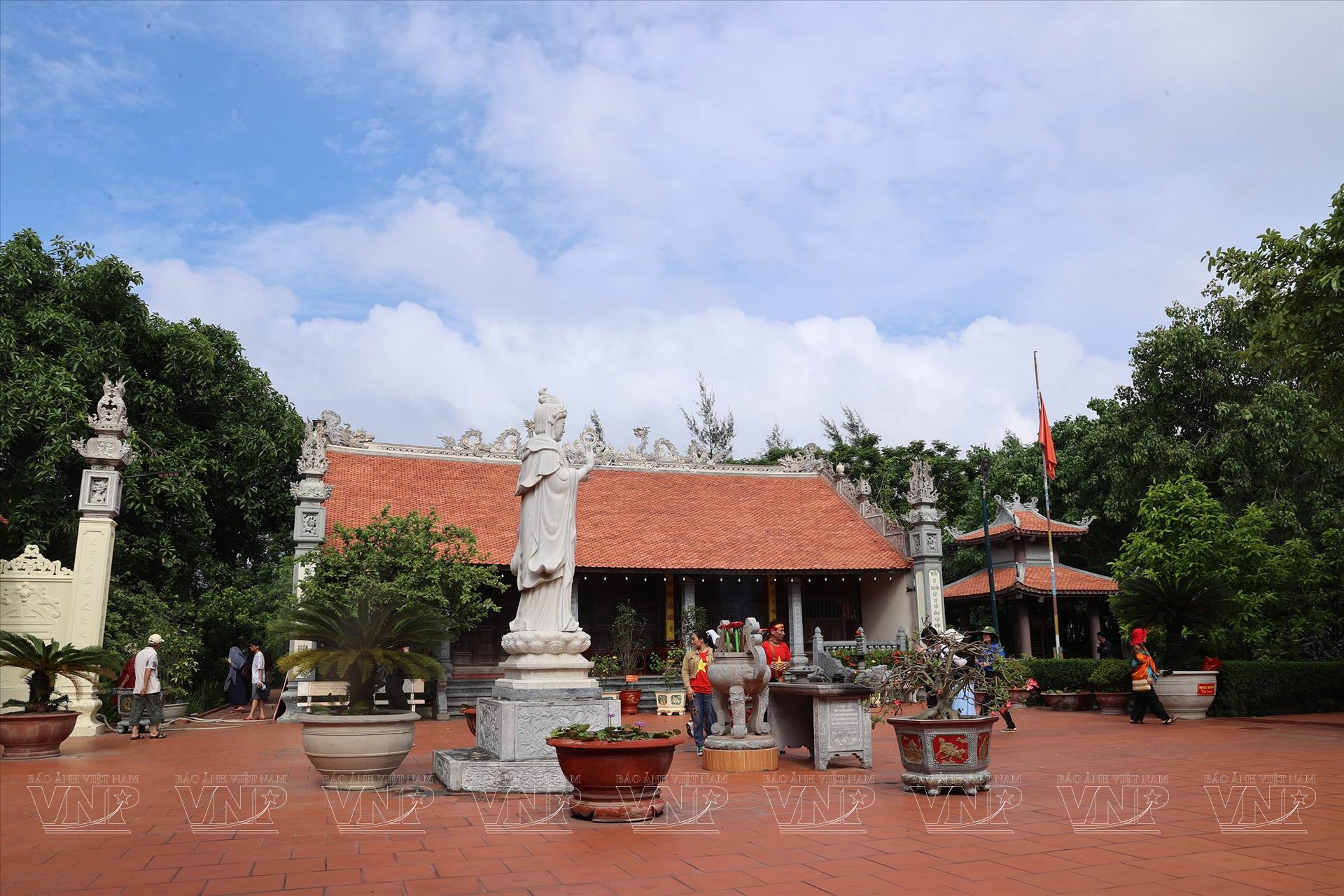 hoang-ha-bach-long-vi-7-10-16-7-21.jpg
