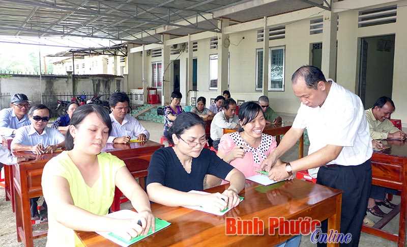Khai giảng lớp học chữ braille và dạy nghề cho người mù Khai giảng lớp học chữ braille và dạy nghề cho người mù