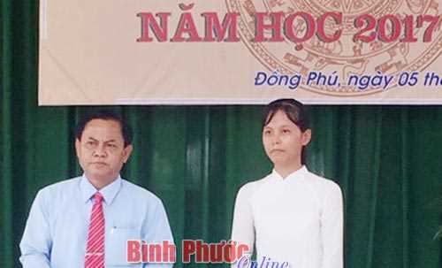 Học trò nghèo ước mơ trở thành bác sĩ Học trò nghèo ước mơ trở thành bác sĩ