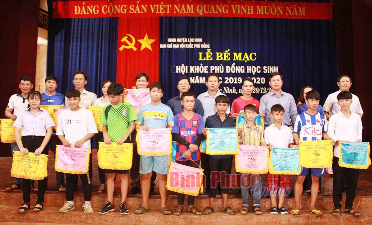 Huyện Lộc Ninh tổ chức hội khỏe Phù Đổng Huyện Lộc Ninh tổ chức hội khỏe Phù Đổng