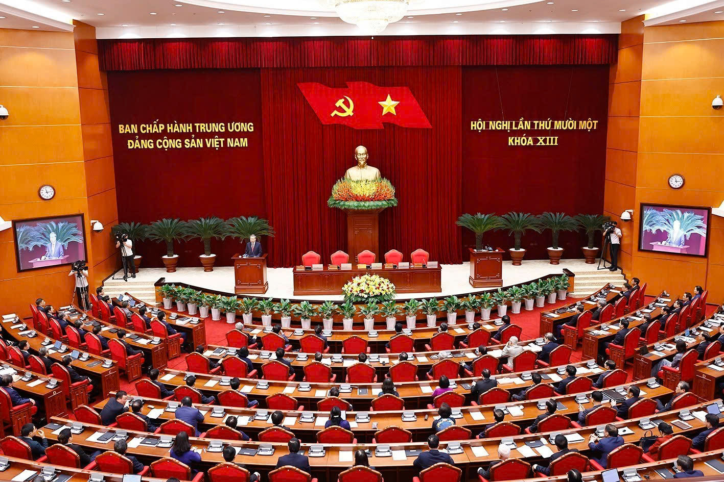 hoi-nghi.jpg