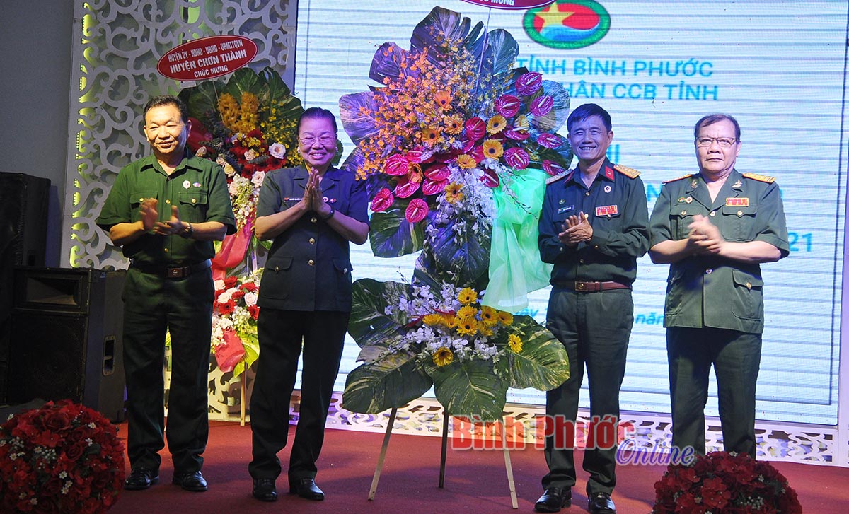 hoi_ccb_1_14474719012021.jpg